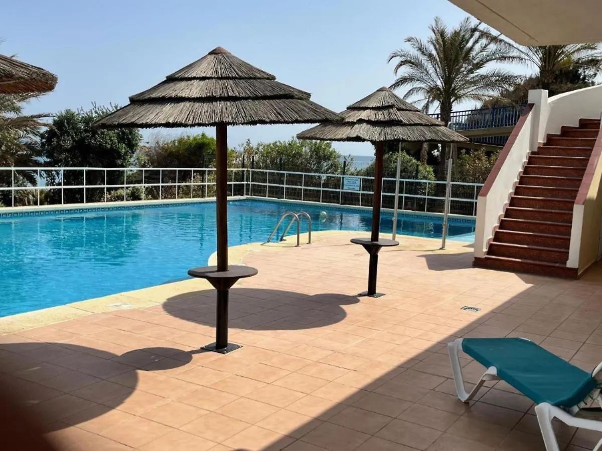 Spacious Stunning Views 2-Bed Apartment 에스테포나 스페인